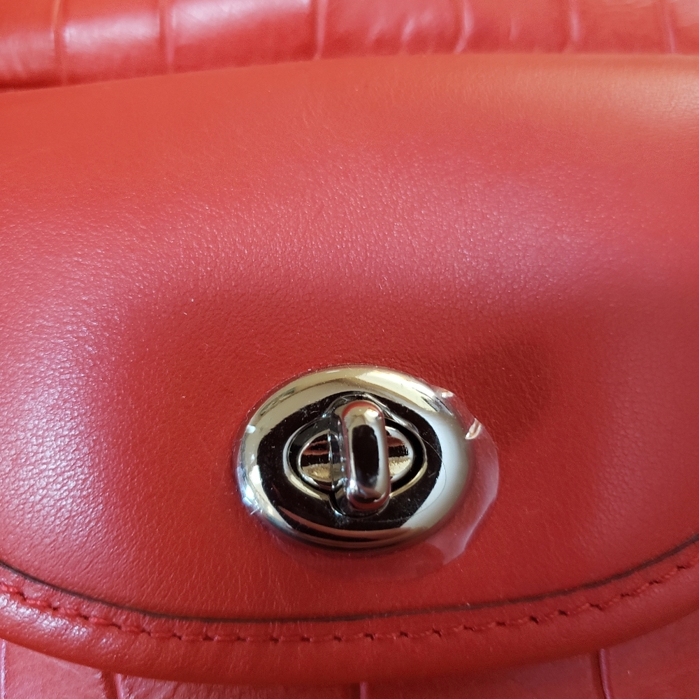 Authentic Coach Mock Croc backpack - Picture 3 of 11